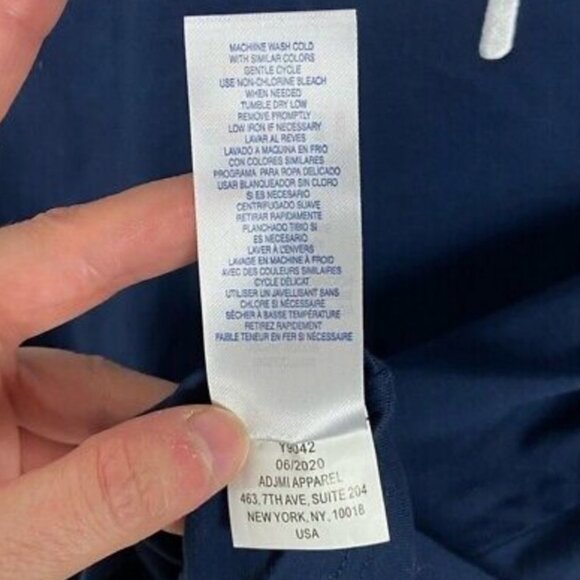 Champion Navy Blue Embroidered Long Sleeve T-Shirt Boys Size Large Tee Crew Neck - Picture 7 of 9